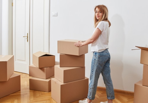 Essential Home Selling Tips Before Packing Up and Relocating